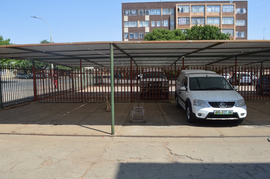 Commercial Property for Sale in Neserhof North West